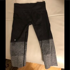 Lululemon Black compression crop leggings